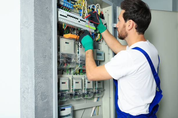 Best Electrical Outlet Repair  in South Gate Ridge, FL